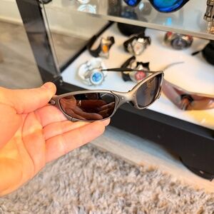 Oakley x metal Juliet